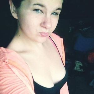 Meet your Posher, Adrianna